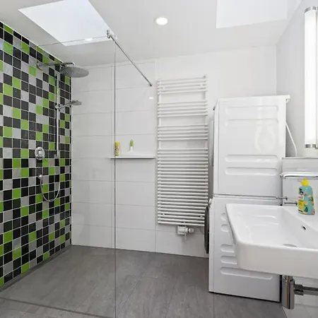 Modernes Loft - Hochwertig, Zentral & Seenaehe *